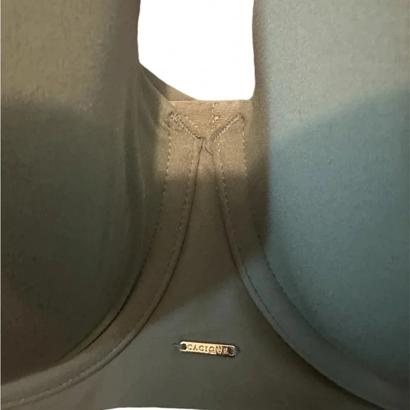Cacique 32AA Pair Of Underwire NWOT Save On Purchase And Shipping Buying A Pair! - Picture 4 of 5